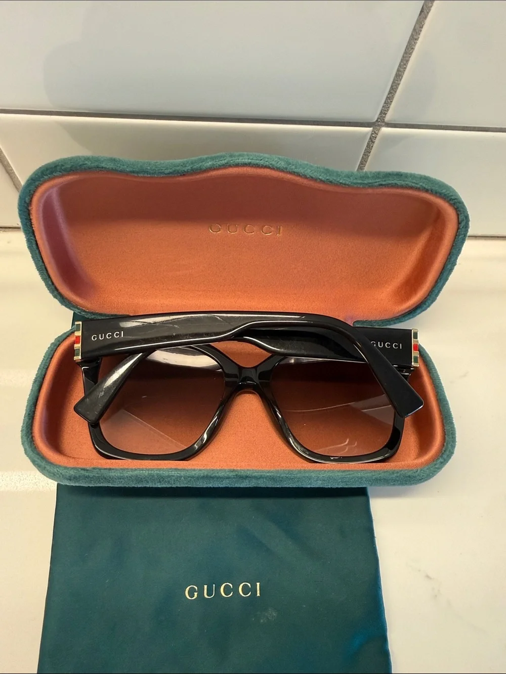 Authentic Gucci Black Gradient Square Sunglasses with Teal velvet Case